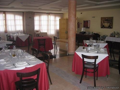 Monasterio De Santa Eulalia 호텔 토타나 레스토랑 사진